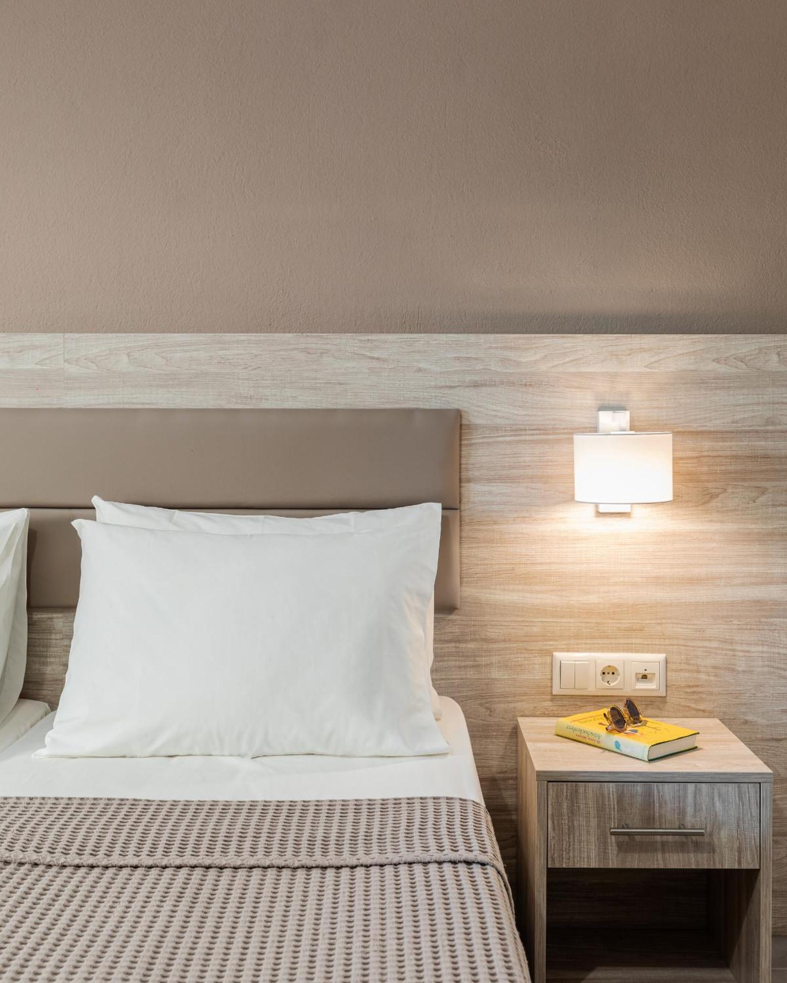 Hotel Grekas نيوي بوروي المظهر الخارجي الصورة